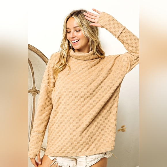 BiBi Designer Checkered Round Neck Thumbhole Long Sleeve Top - Picture 6 of 9